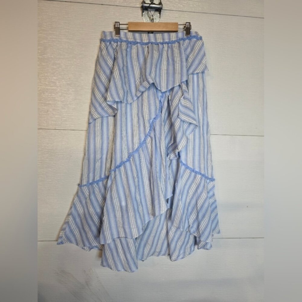 NWOT Moon River Asymmetrical Blue and White Striped Skirt